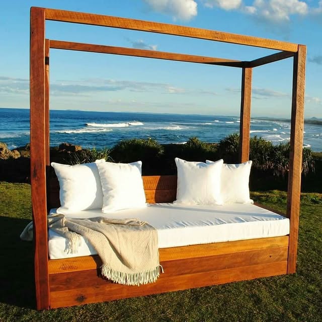 Illusive Wood Designs logo