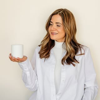 Divina Esencial logo