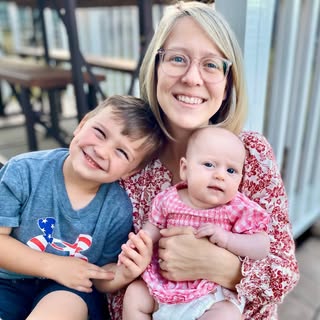 Simply Hooked Marcy logo