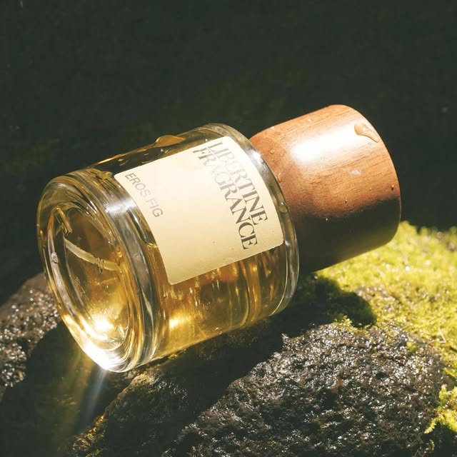 Libertinefragrance logo