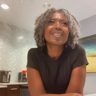 Alkaline Vegan Girls logo