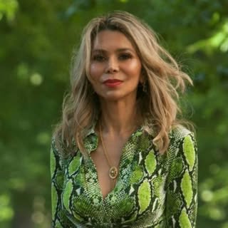 DR. MARIE HAYAG logo