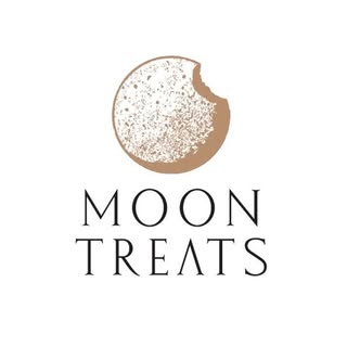 MOON TREATS logo