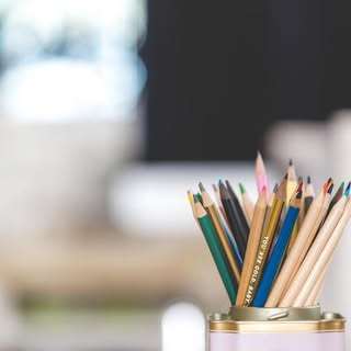 Crown Point Graphics logo