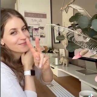 ALLIE J. CALM BÜCHER logo