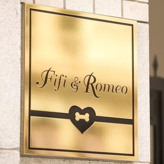 Fifi & Romeo logo