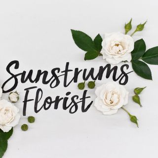 Sunstrum's Florist logo